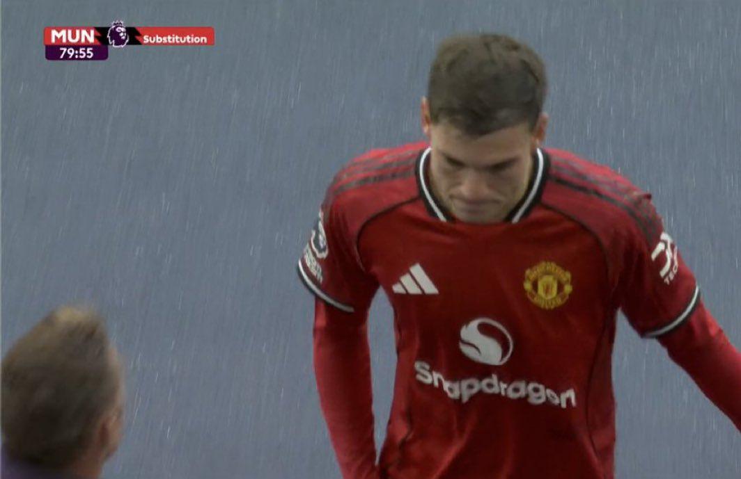 会缺席任何 会缺席任何