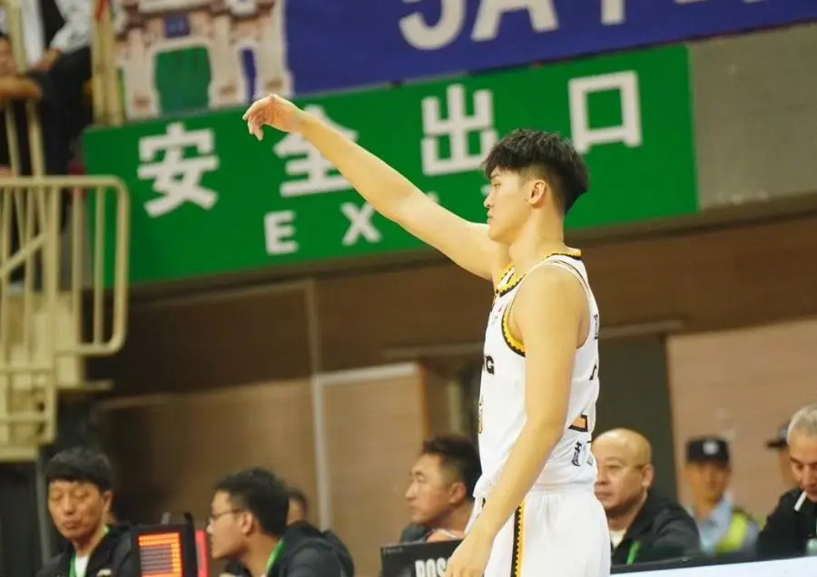 辽宁男篮, 分险胜 辽宁男篮, 分险胜