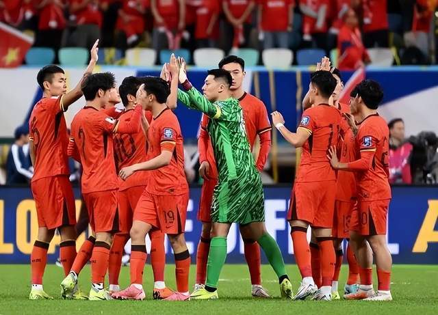 JoGB, 足有任何比 JoGB, 足有任何比